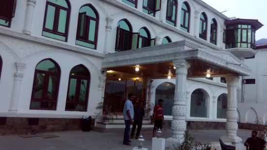 The Naqash Residency